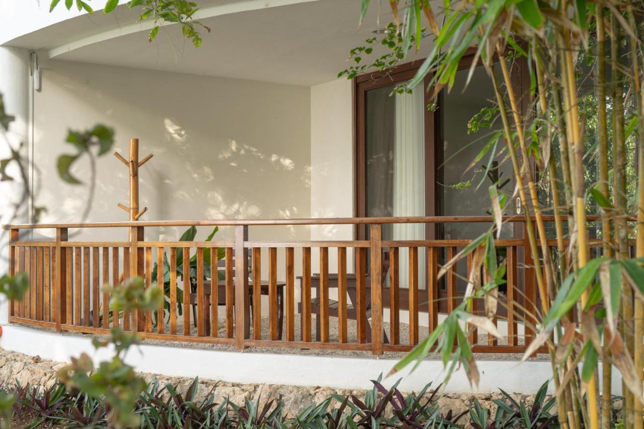 Amun Ini Beach Resort & Spa Анда Екстериор снимка