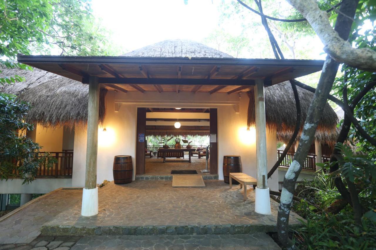 Amun Ini Beach Resort & Spa Анда Екстериор снимка